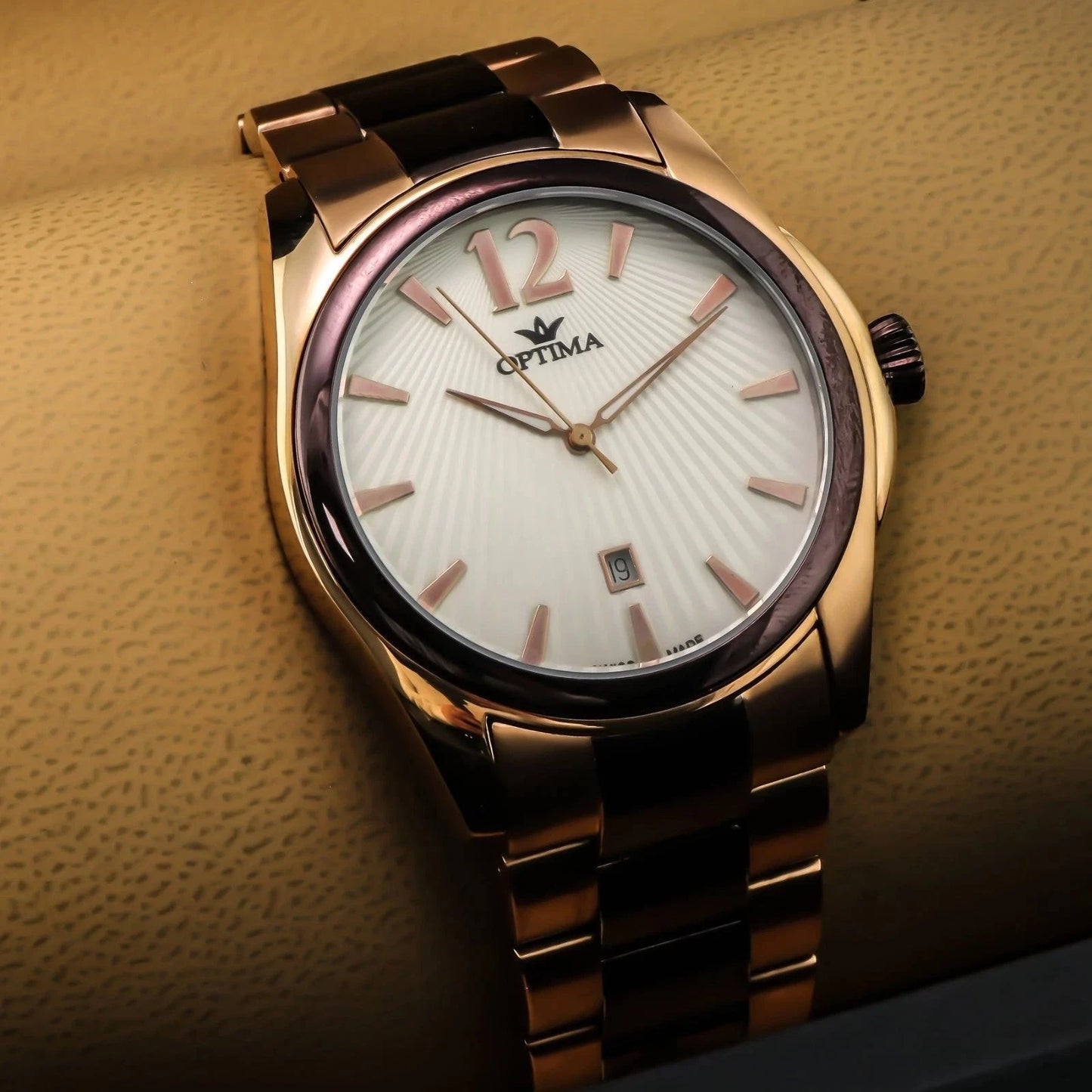 Optima • Swiss Watch • Stainless Steel • 44mm • Quartz • 3ATM • OSM247