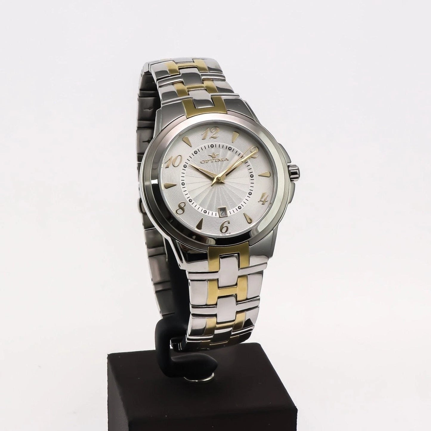 Optima • Swiss Watch • Stainless Steel • 45mm • Quartz • 3ATM • OSM326