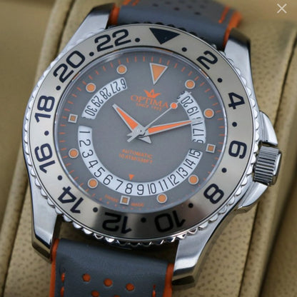 Optima Swiss 43mm Automatic Watch Stainless Steel Saphire 44hr PR 10ATM OSA468